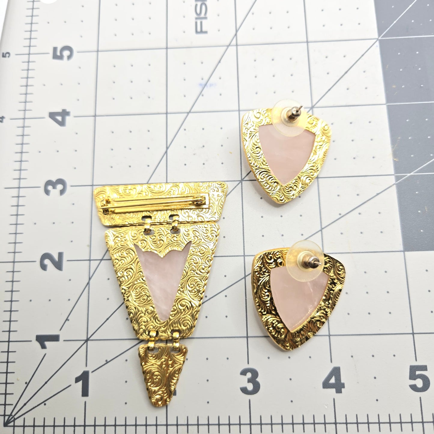 Vintage 1928 Pink Rose Quartz Gold-Tone Brooch Pin with Earrings Set