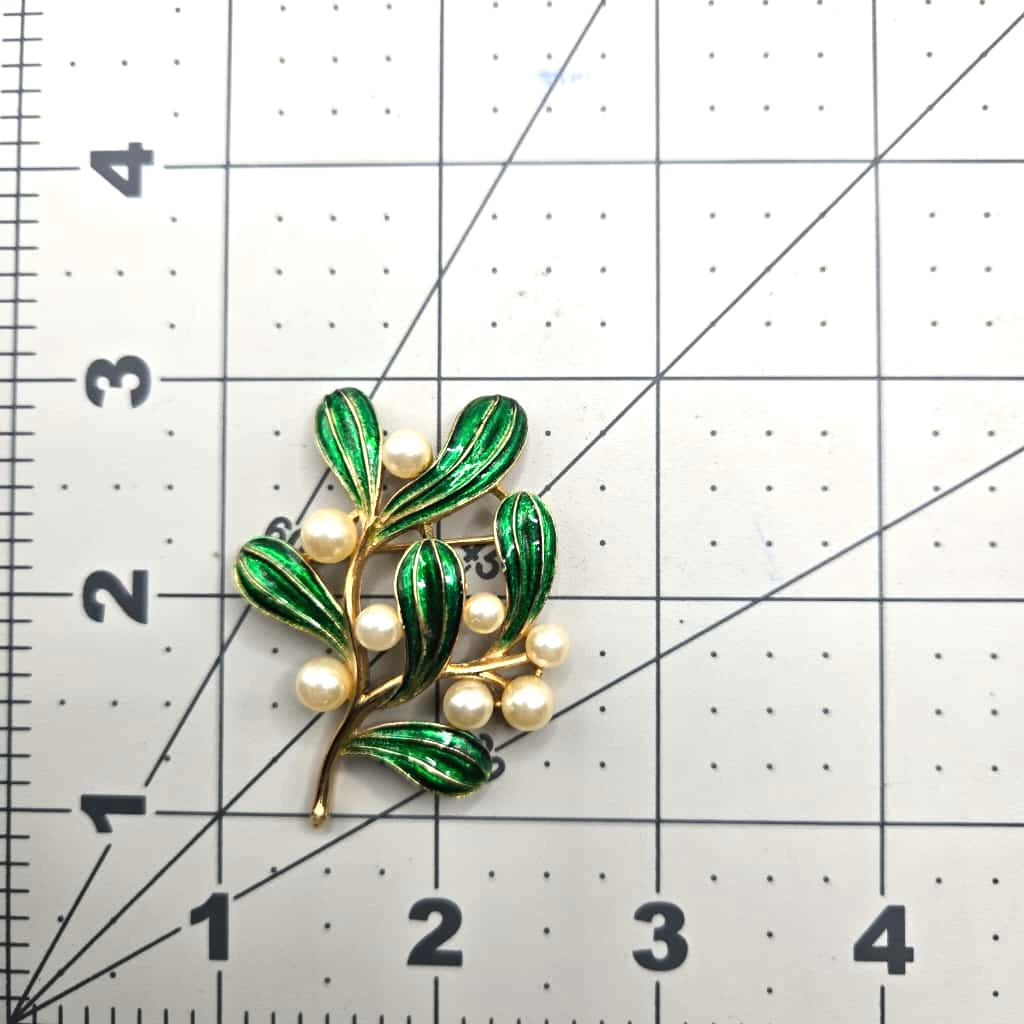 Vintage TRIFARI crown Mistletoe Green Enamel Faux Pearl gold tone brooch pin