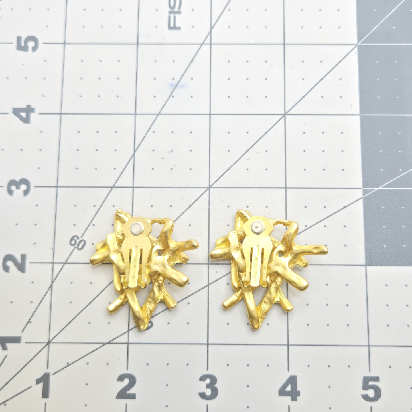 Vintage NORMA JEAN matte gold tone Abstract Modernist Designer clip on earrings