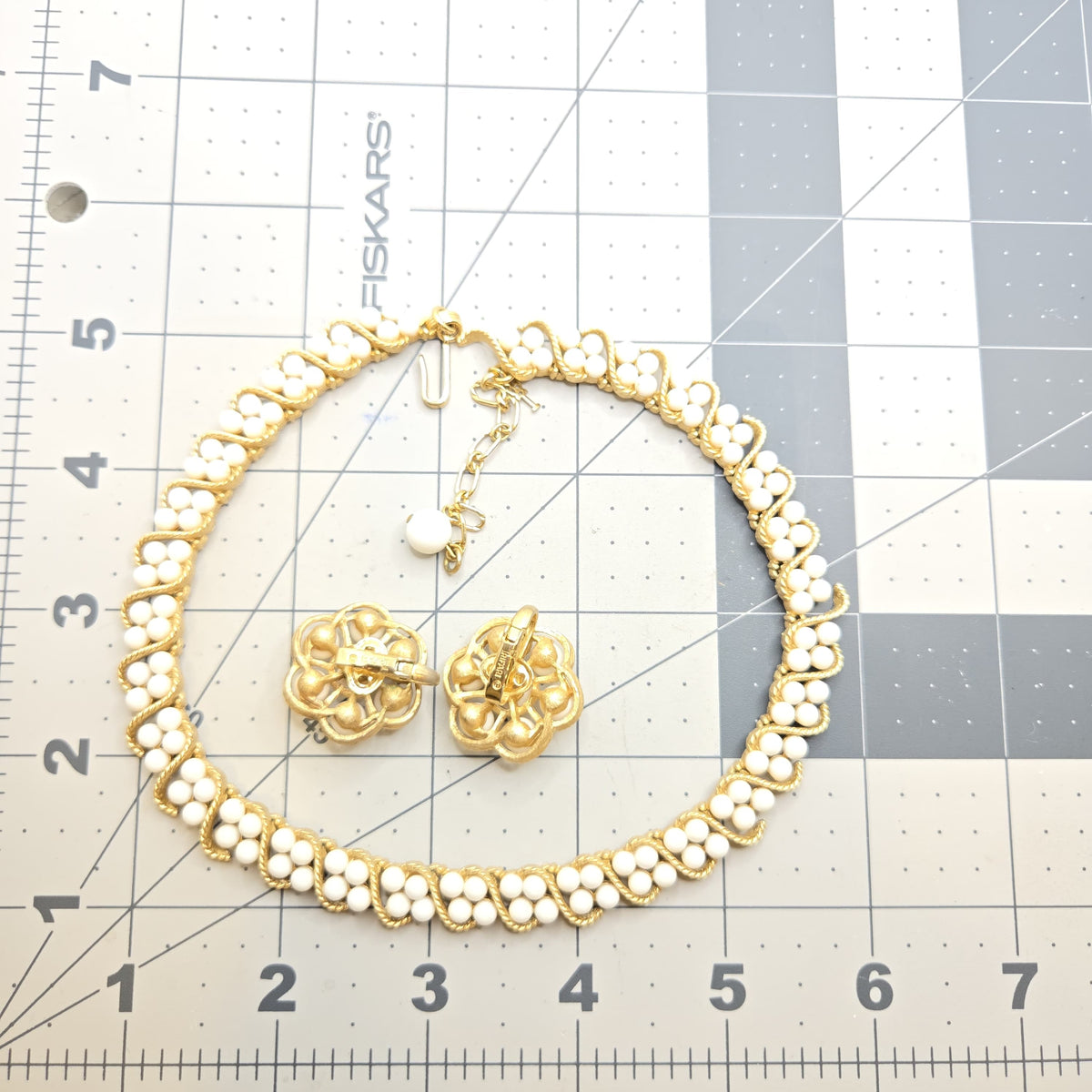 Vintage Crown TRIFARI White Lucite Gold Tone Choker Necklace and Clip On Earrings Set