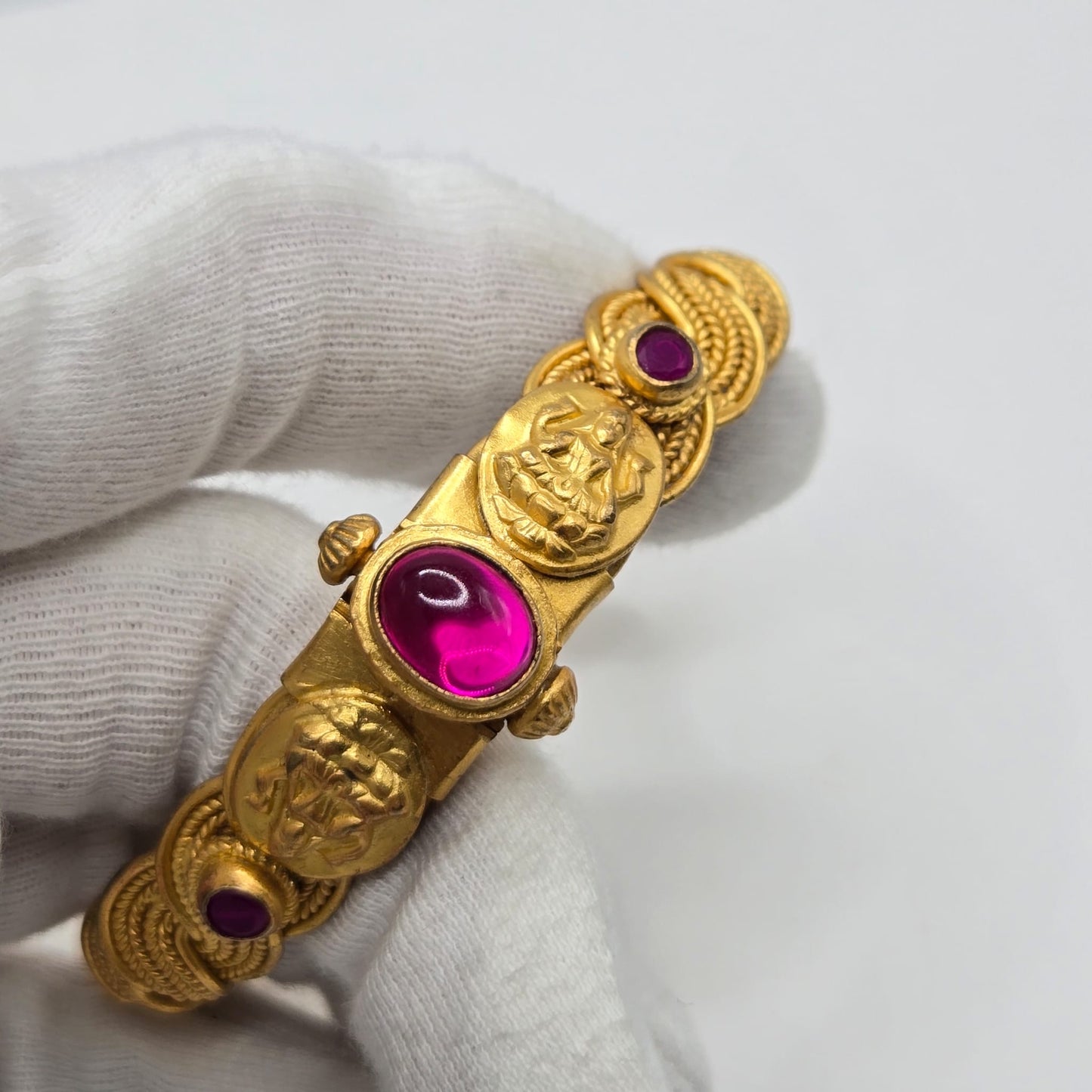 Vintage 925 Silver Temple Kada braided screw pink Cabochon gold tone bracelet