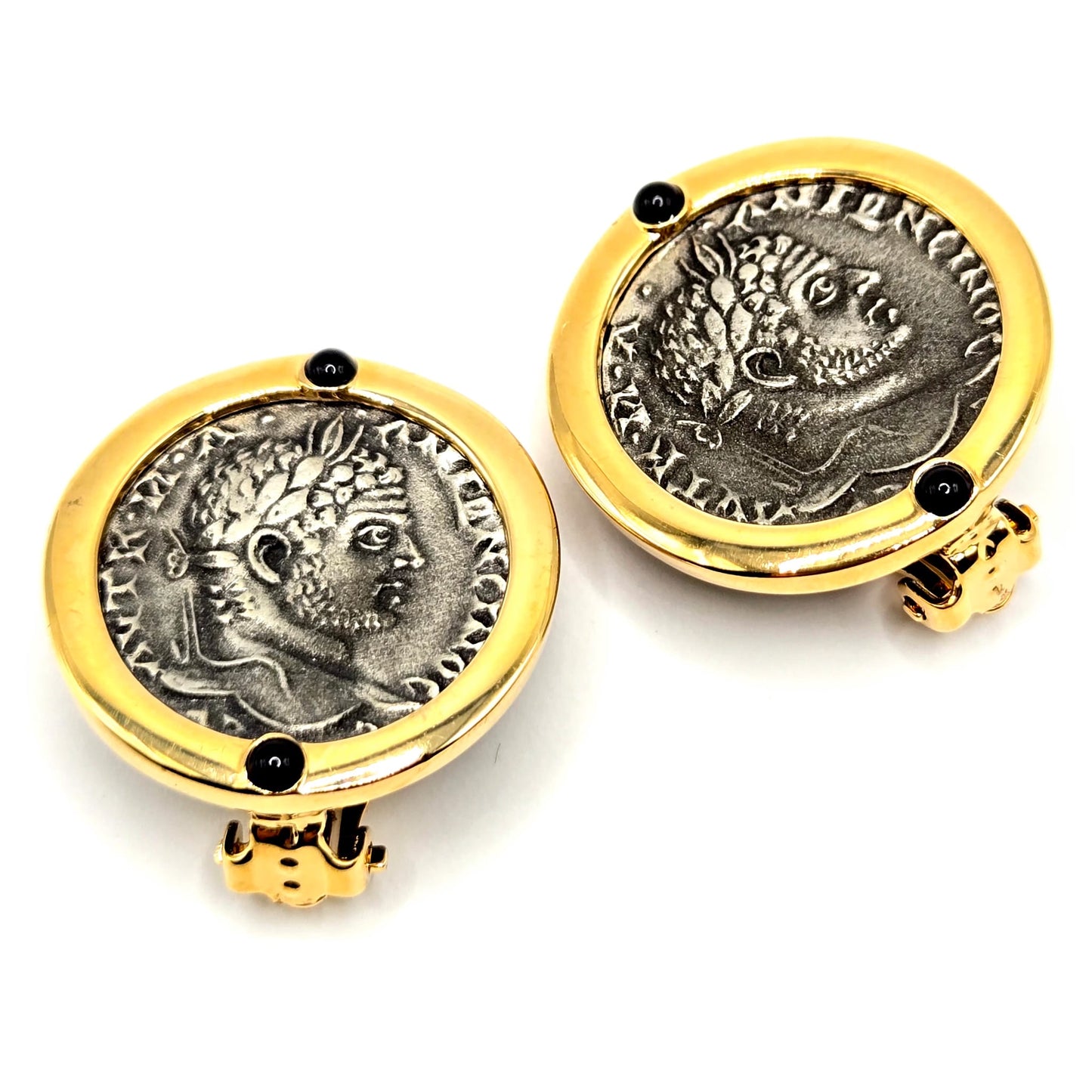 Vintage CAROLEE  Round Roman coin black Cabochon gold tone designer runway clip on earrings