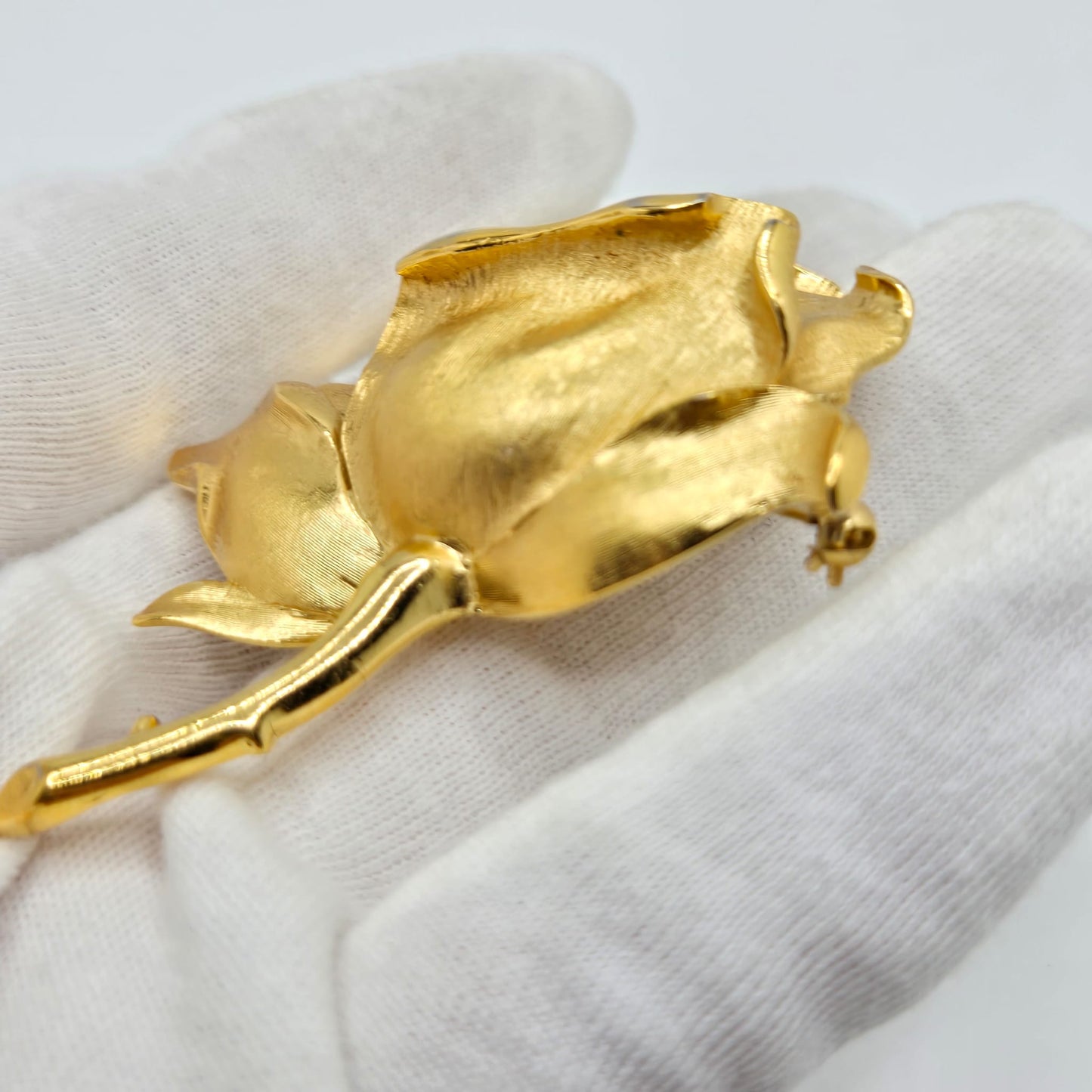 Vintage TRIFARI huge rose gold tone brooch pin