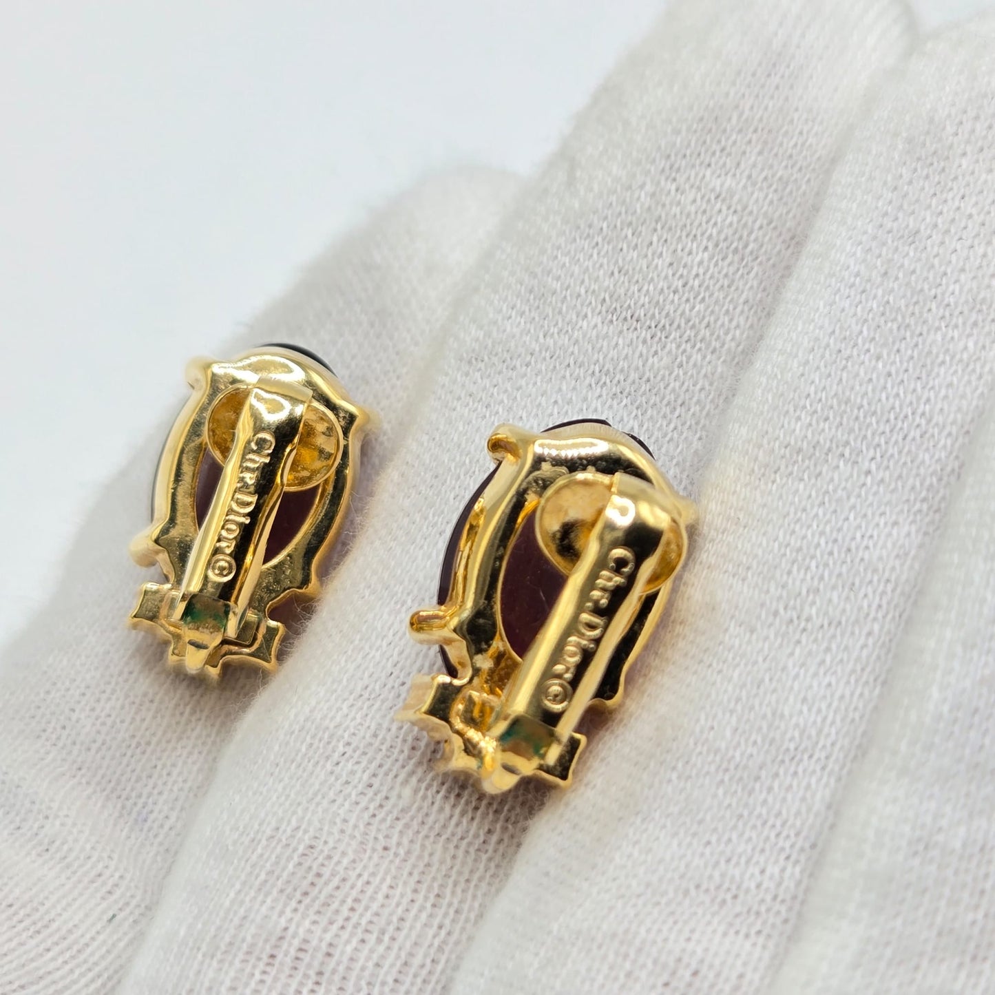 Vintage CHRISTIAN DIOR  Gold tone Amethyst Crystals Clip On Earrings