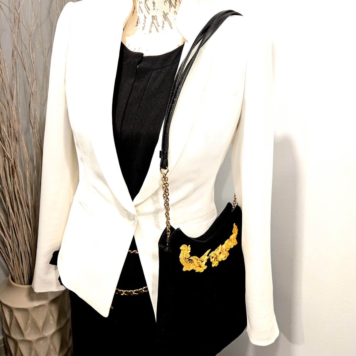 Vintage Black Suede Leather Gold
Dragon & Phoenix shoulder bag purse designer runway
