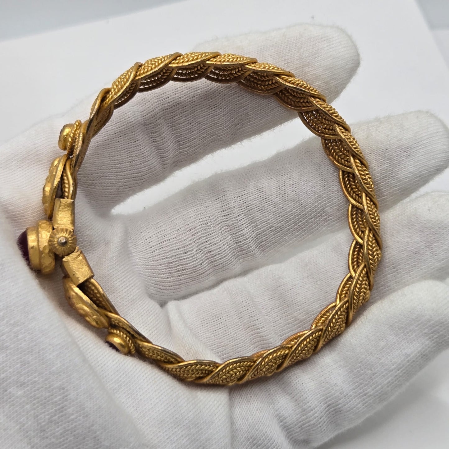 Vintage 925 Silver Temple Kada braided screw pink Cabochon gold tone bracelet