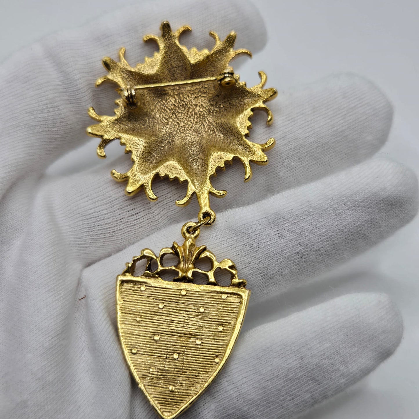 Vintage Symbol Crest Dangle Shield black Enamel gold tone Brooch