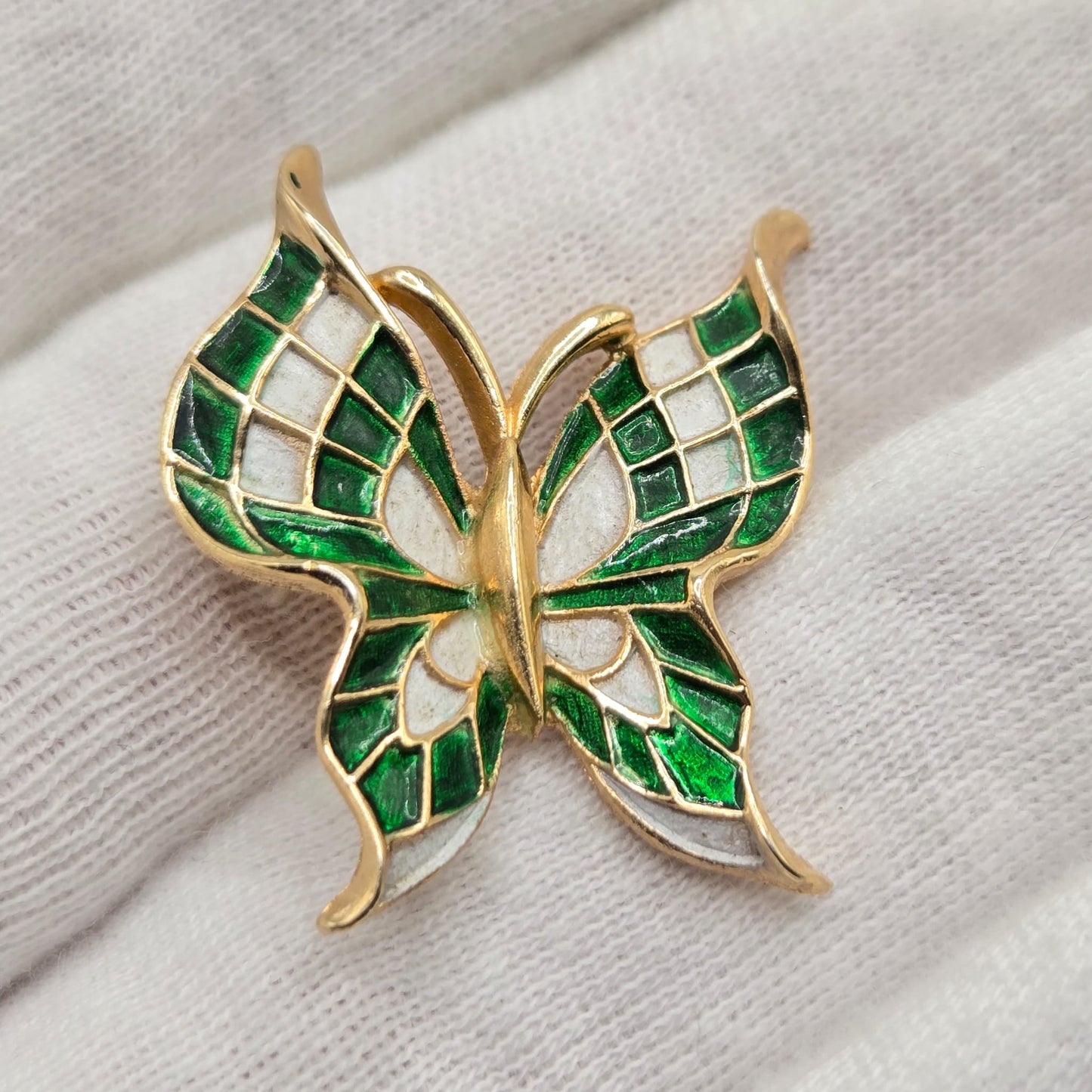 Vintage TRIFARI CROWN signed Butterfly green white enamel gold tone Brooch pin