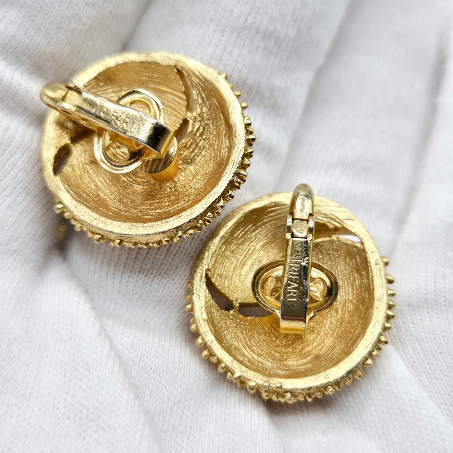 Vintage TRIFARI CROWN Electra Collection 3 Strand Gold Tone Necklace and clip on earrings set