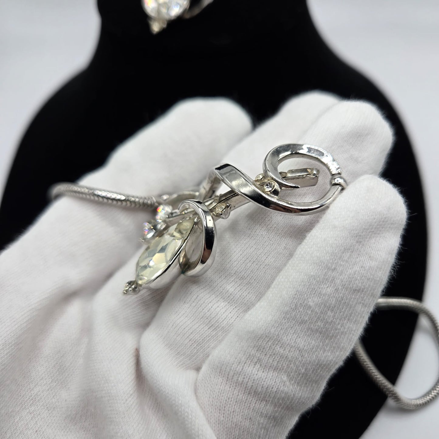 Vintage TRIFARI Alfred Philippe Gem of India silver tone rhinestones Necklace and Brooch pin set