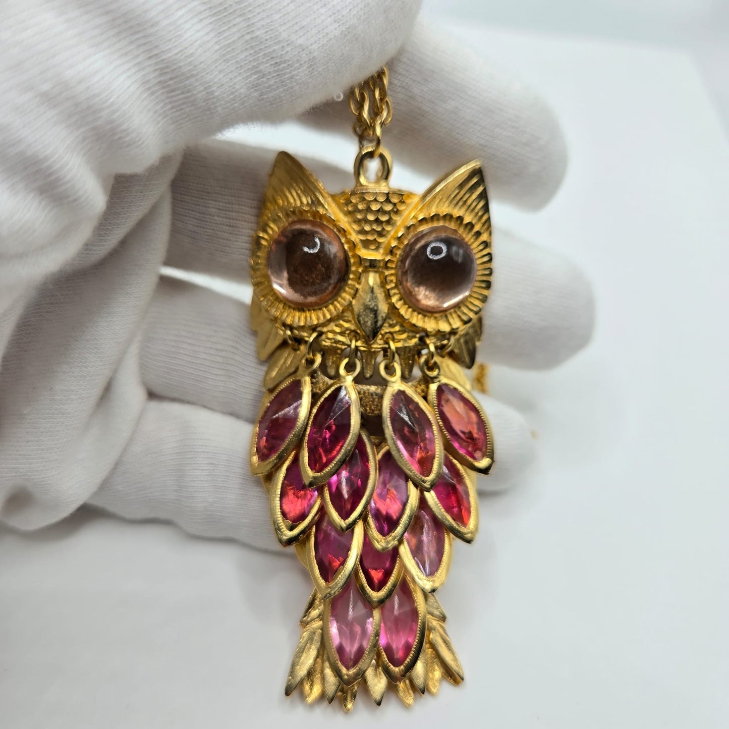 Vintage Huge Owl Pink Bazel Crystals jelly belly eyes gold tone necklace