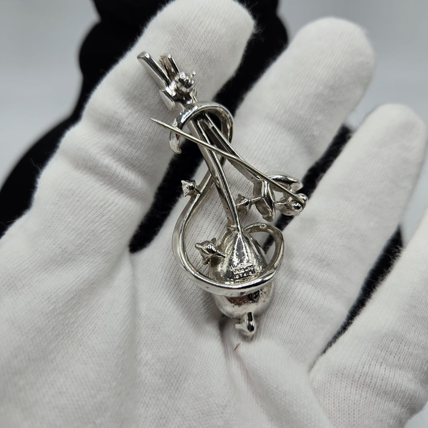 Vintage TRIFARI Alfred Philippe Gem of India silver tone rhinestones Necklace and Brooch pin set