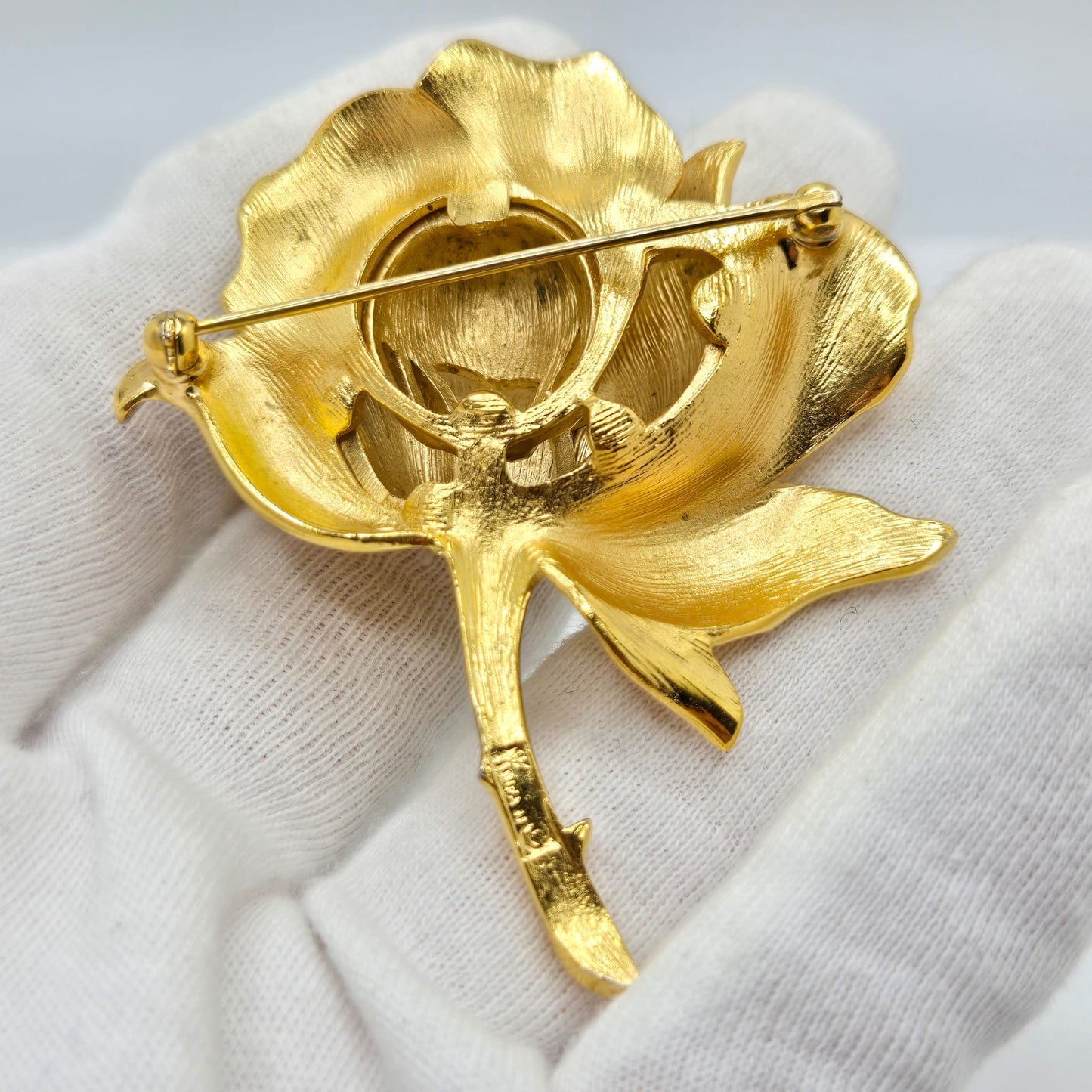 Vintage TRIFARI huge rose gold tone brooch pin