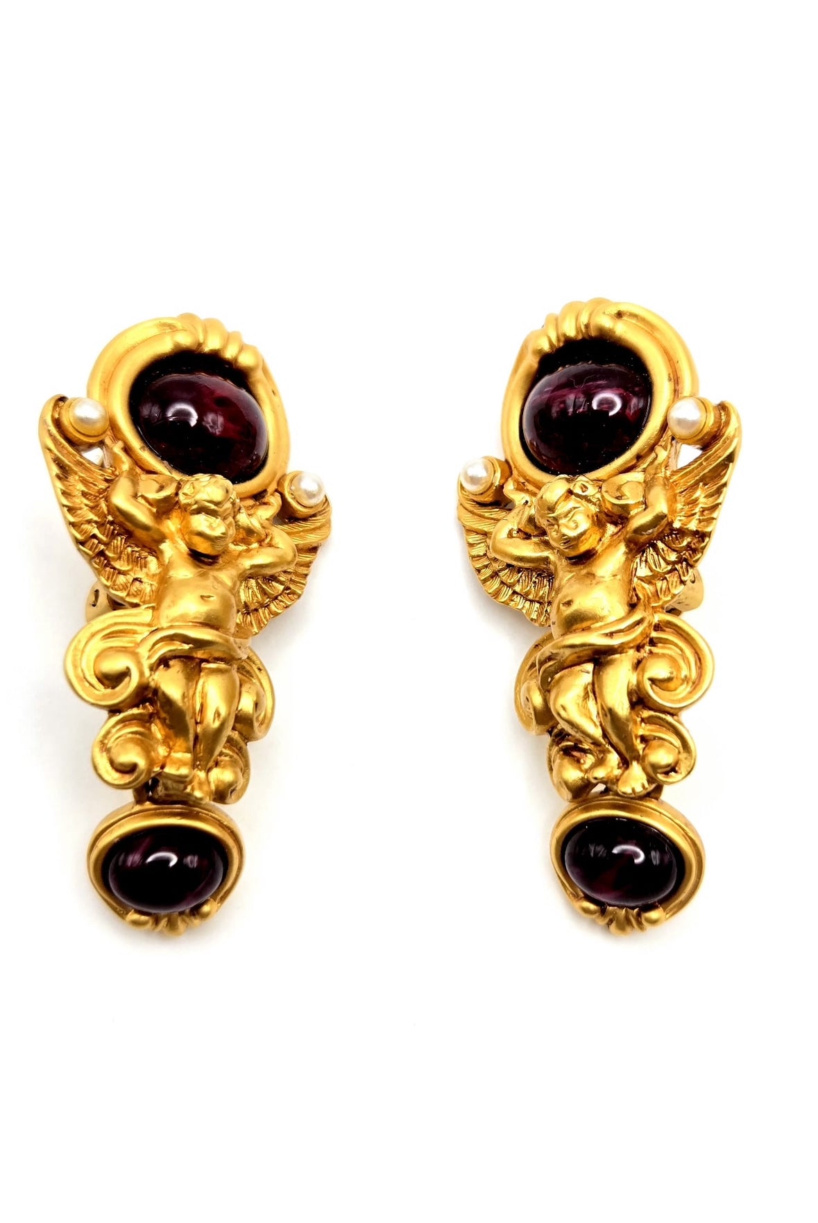 Vintage ELIZABETH TAYLOR For AVON Gilded Age Style Cherub Gold Tone Dangle Clip on Earrings