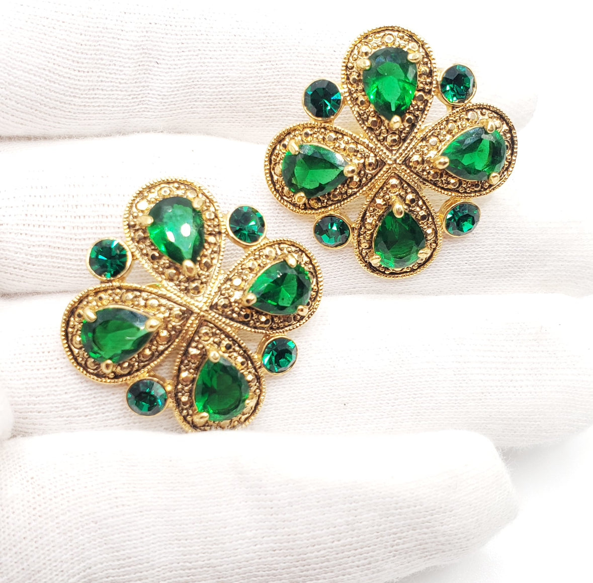 Vintage MONET Green Emerald Gold Tone Cross Clip On Earrings