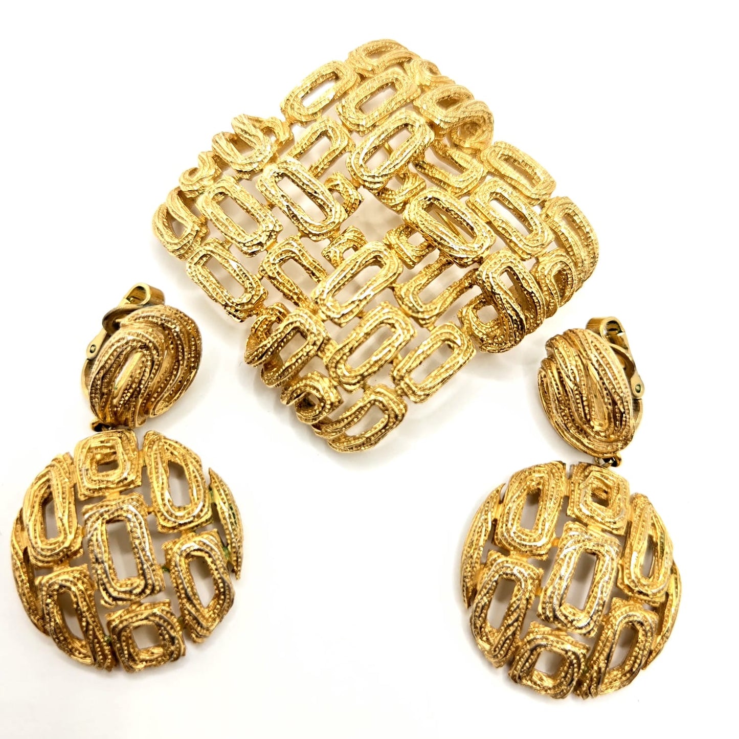 Vintage TRIFARI crown signed woven, open work  gold tone brooch pin and dangle clip on earrings set