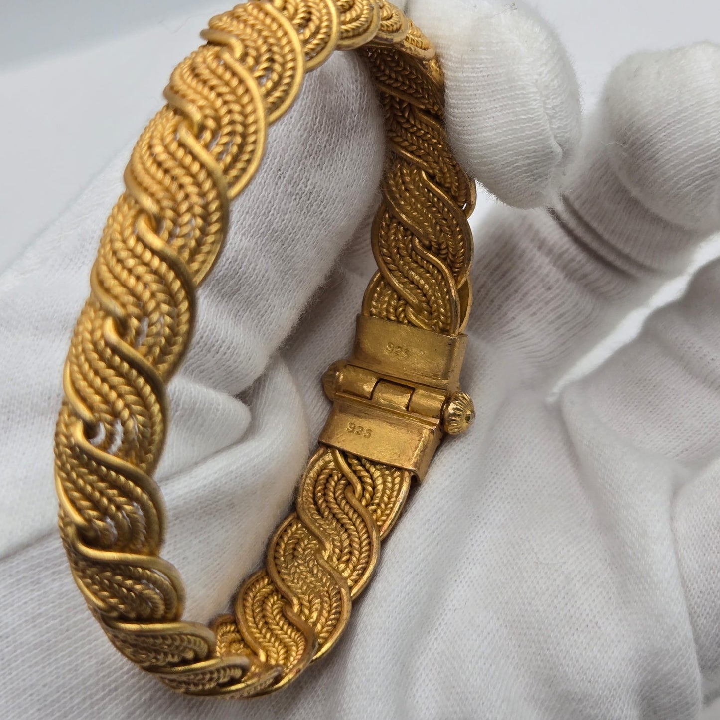 Vintage 925 Silver Temple Kada braided screw pink Cabochon gold tone bracelet