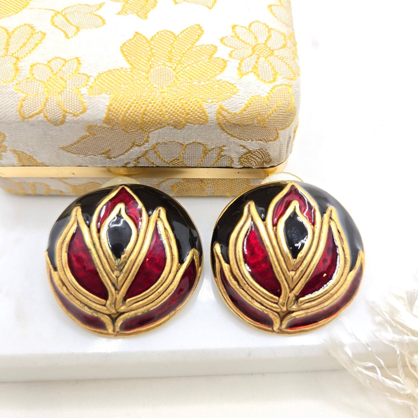 Vintage DON-LIN Round Red & Black Enamel Floral Gold Tone Earrings