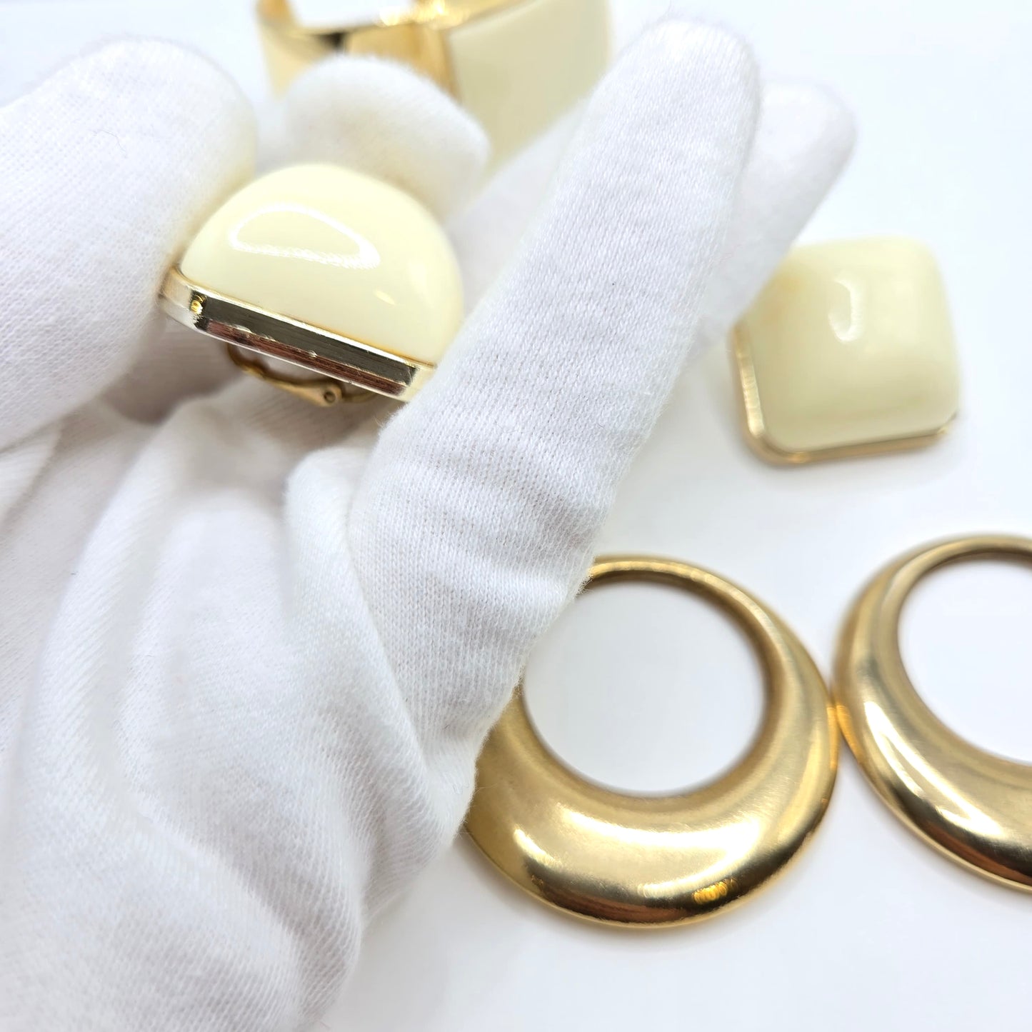 Vintage AVON Cream square lucite gold tone bracelet and clip on earrings set designer runway