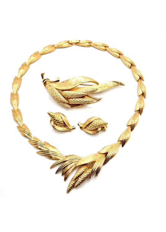 Vintage Brushed Gold Tone Leaf and Wheat Necklace, Brooch & Earrings Set