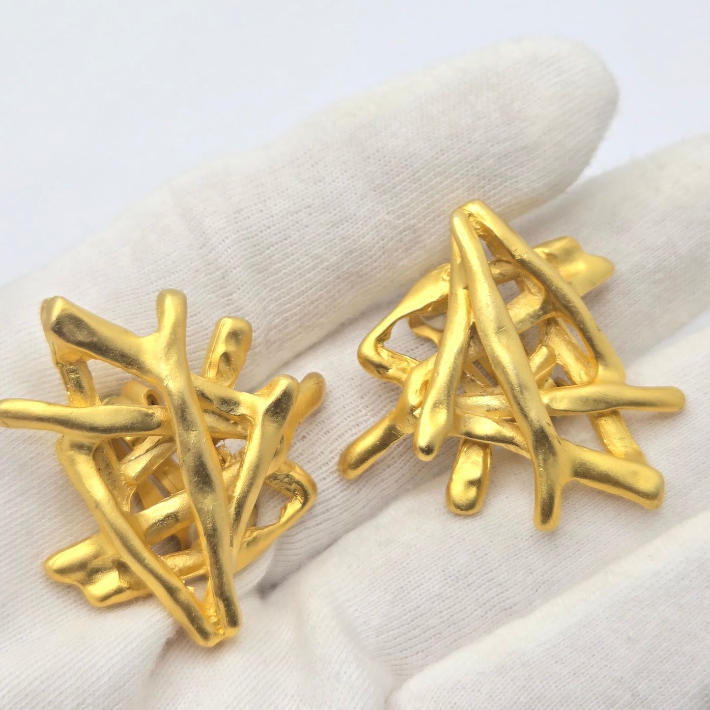 Vintage NORMA JEAN matte gold tone Abstract Modernist Designer clip on earrings