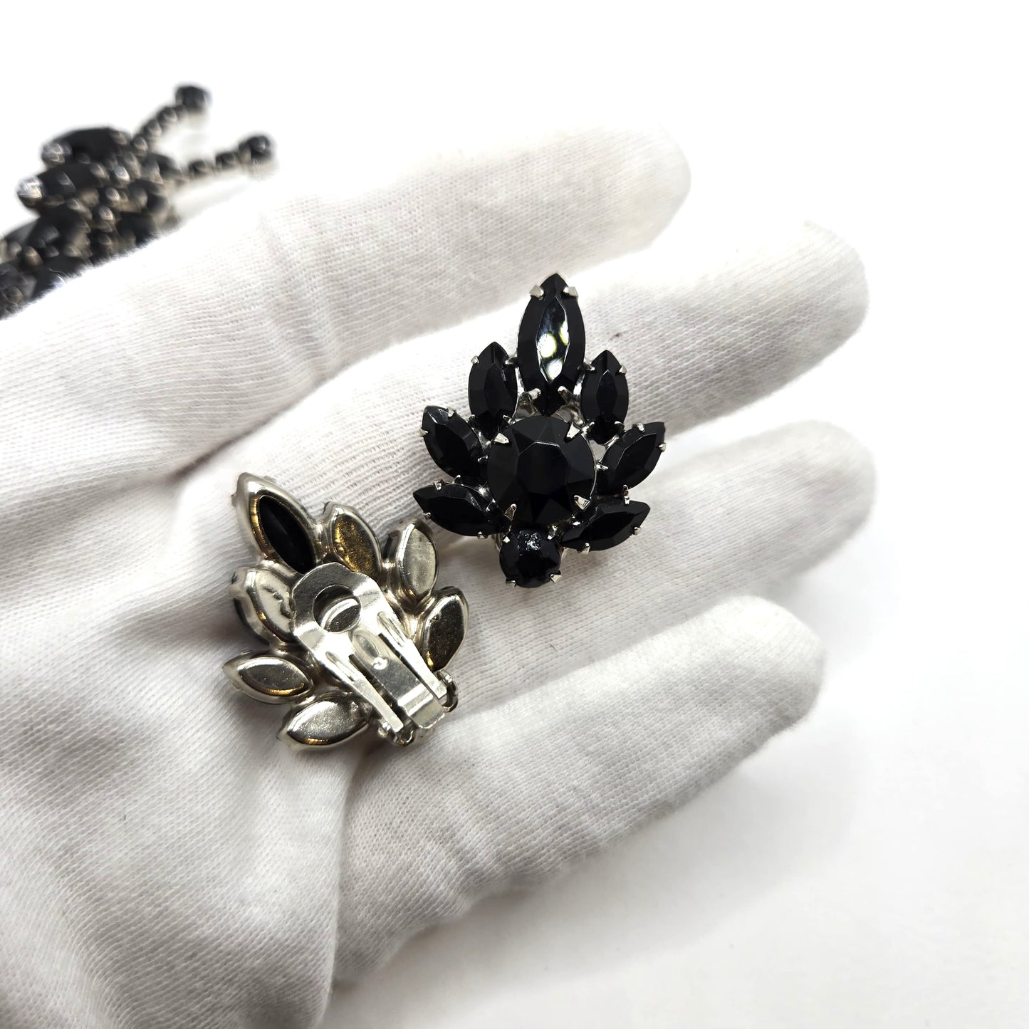 Vintage WEISS Black Navettes Rhinestones Silver tone Brooch Pin and Clip on Earrings set