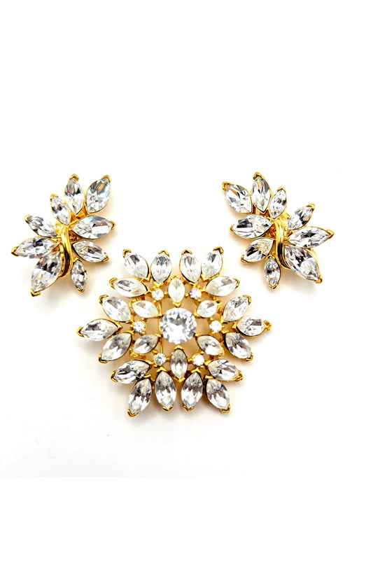 Vintage TRIFARI TM Brooch Pin and Clip on Earrings Set