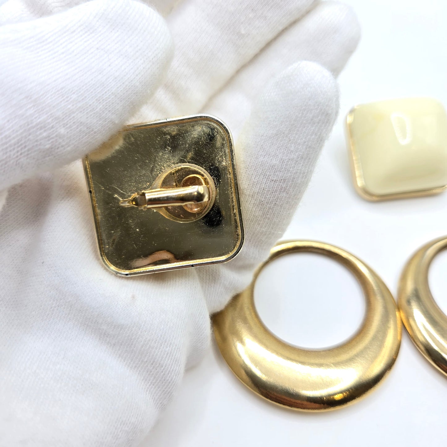 Vintage AVON Cream square lucite gold tone bracelet and clip on earrings set designer runway