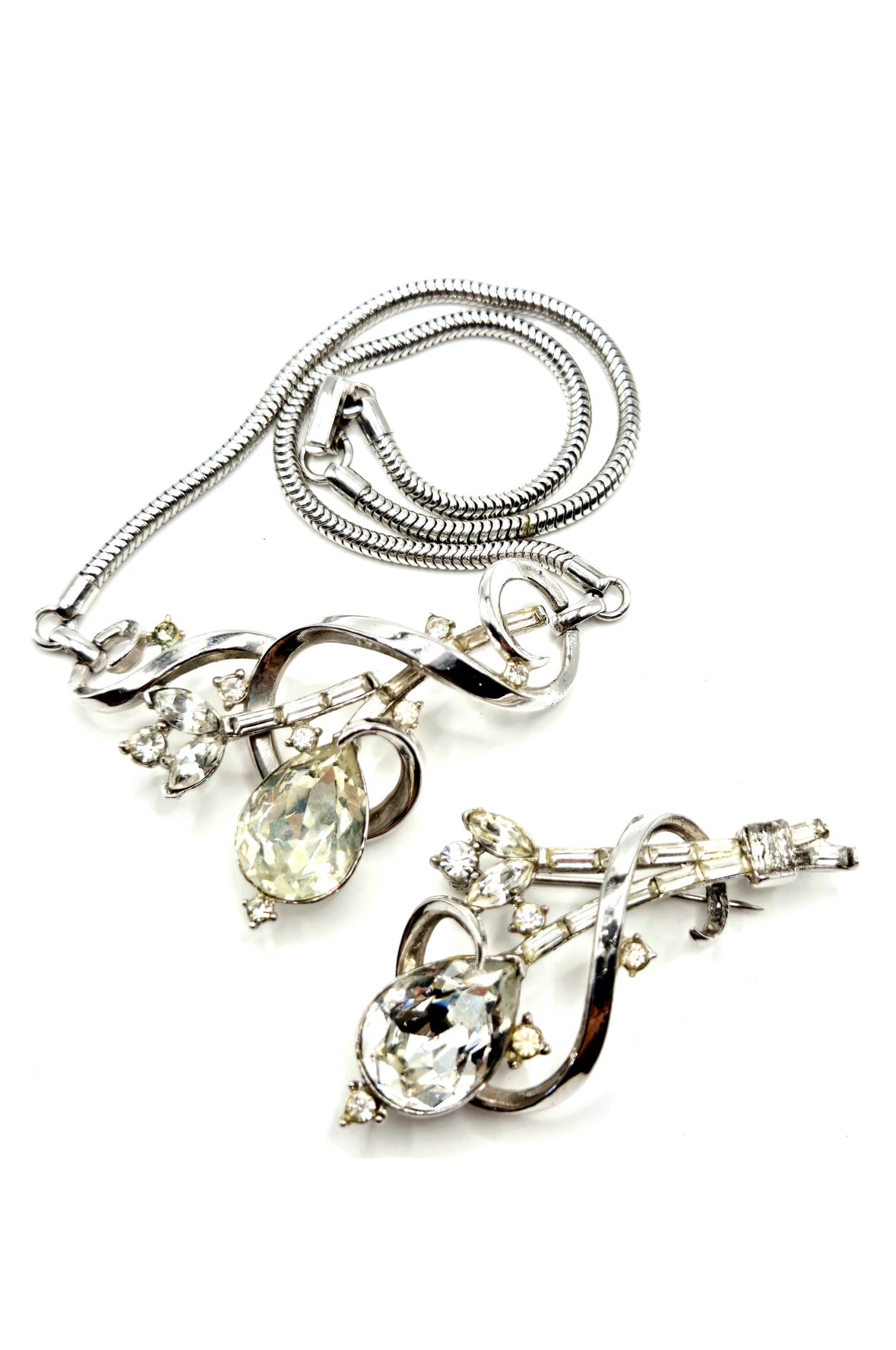 Vintage TRIFARI Alfred Philippe Gem of India silver tone rhinestones Necklace and Brooch pin set