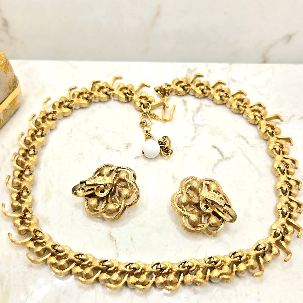 Vintage Crown TRIFARI White Lucite Gold Tone Choker Necklace and Clip On Earrings Set