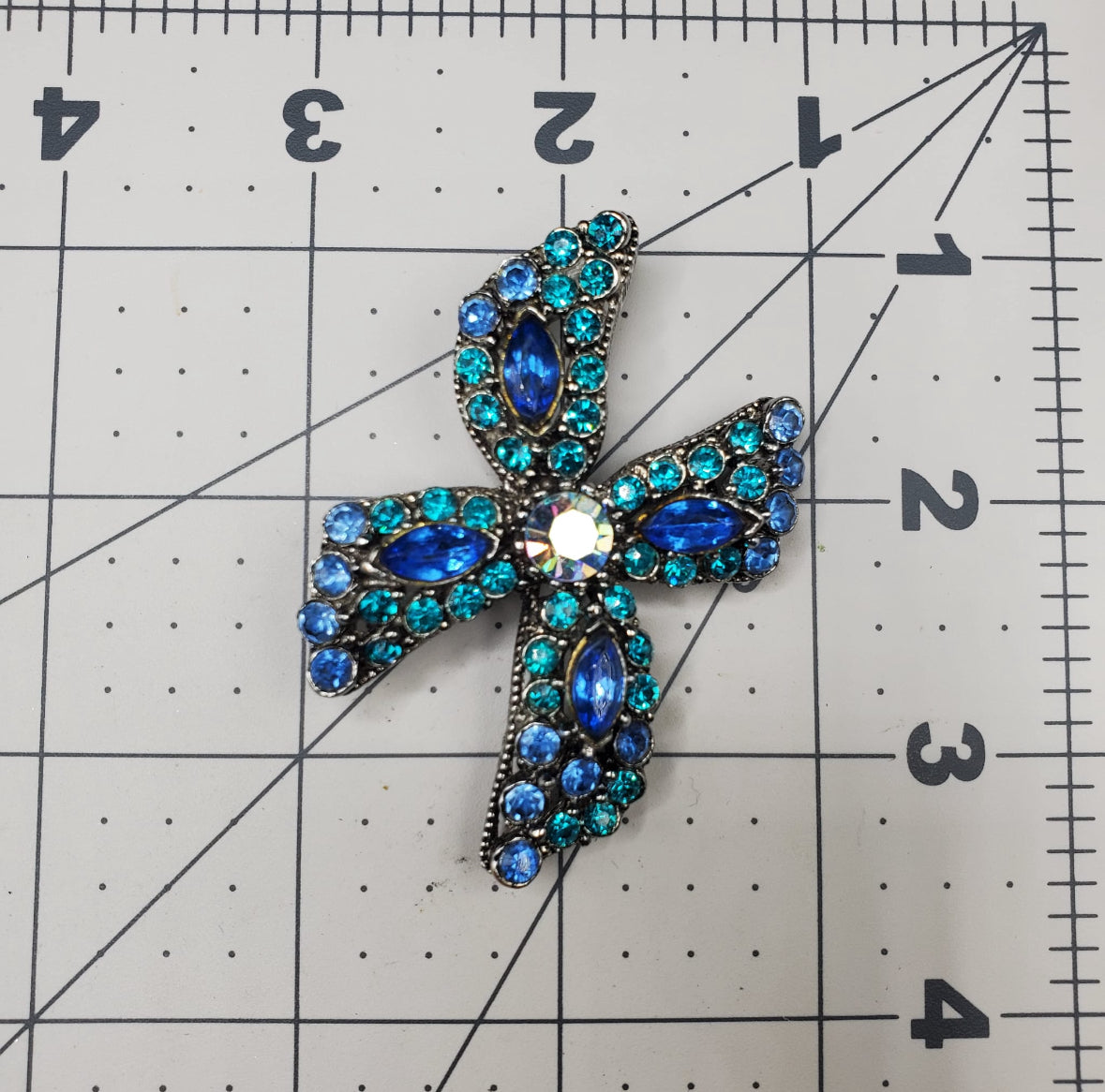 Vintage WEISS Signed Cross Teal & Aqua Blue Rhinestone Pin on Brooch