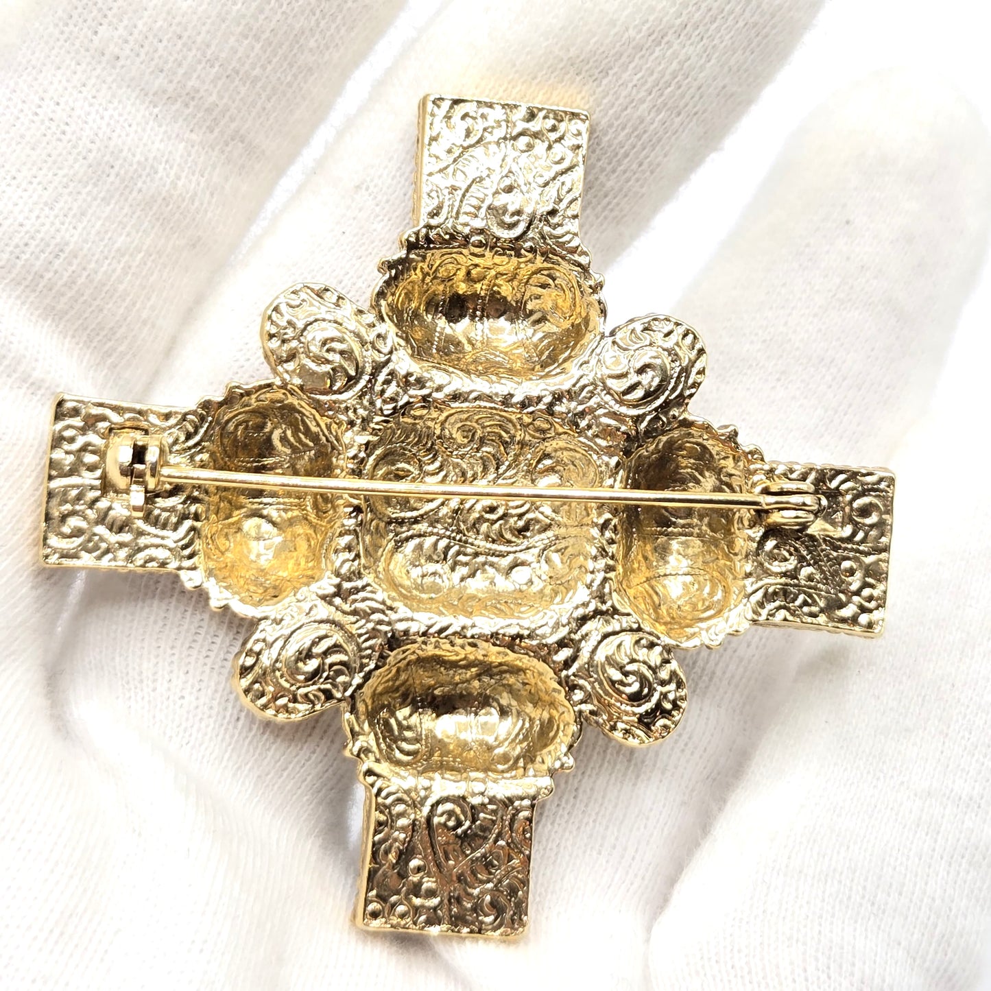 VINTAGE 1928 MALTESE CROSS Black Cabochons Faux Pearls Gold Tone Brooch Pin