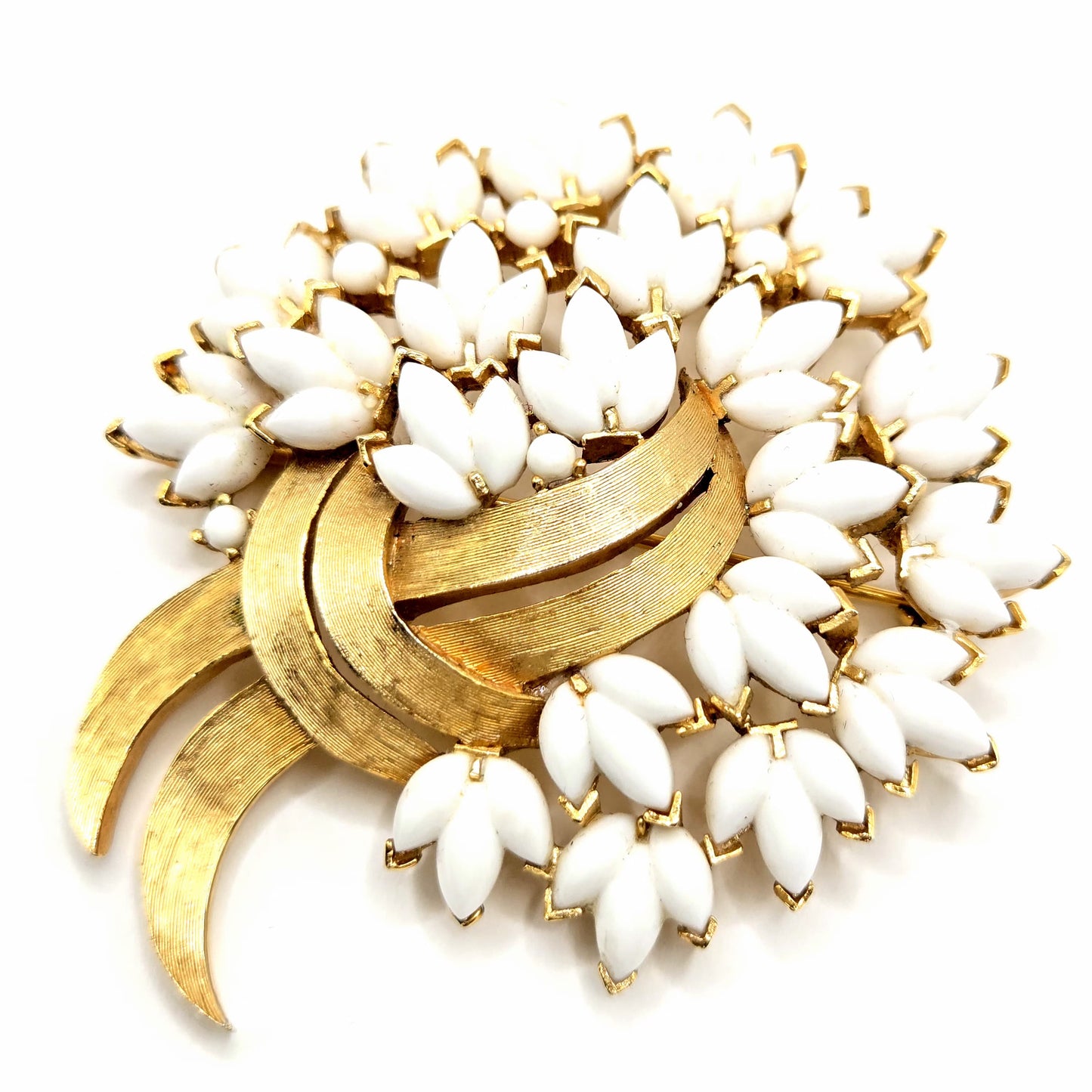 Vintage TRIFARI crown white milk glass flowers gold tone ribbon design Brooch pin