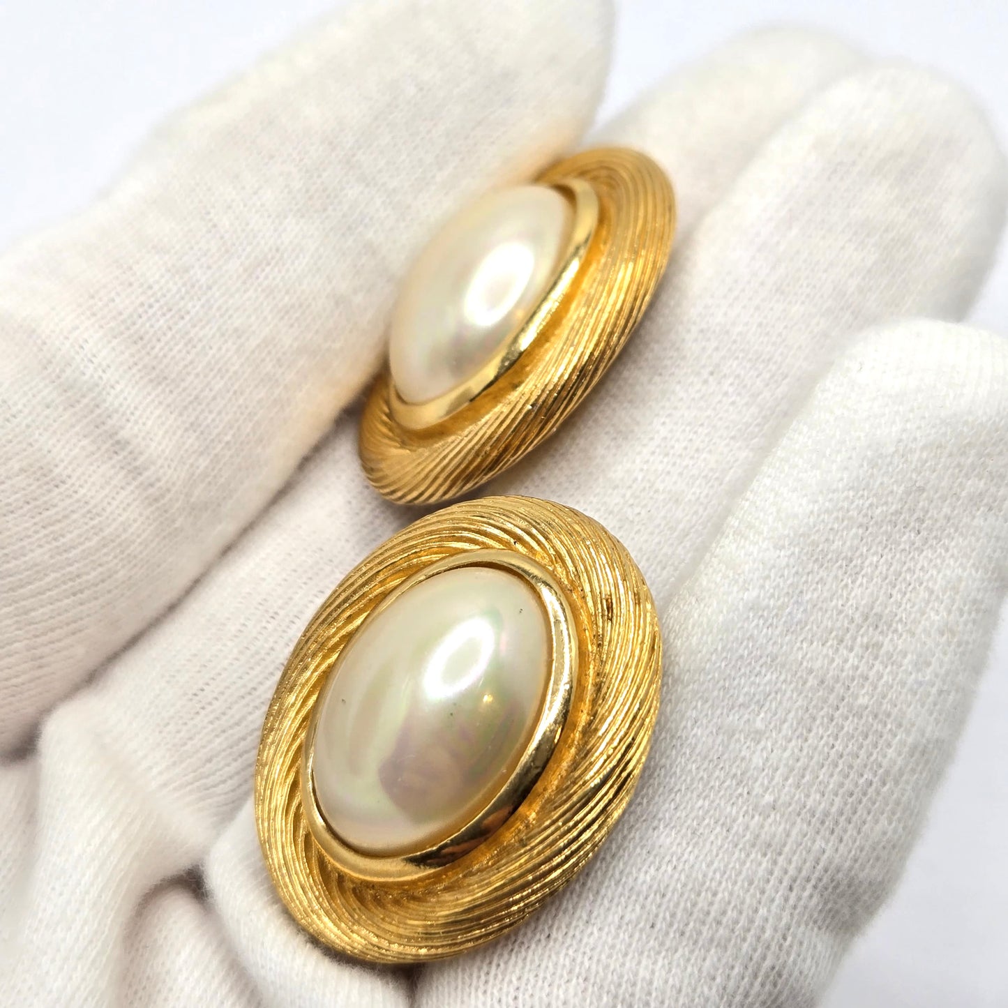Vintage CHRISTIAN DIOR Oval Gold tone Faux pearl Clip on Earrings