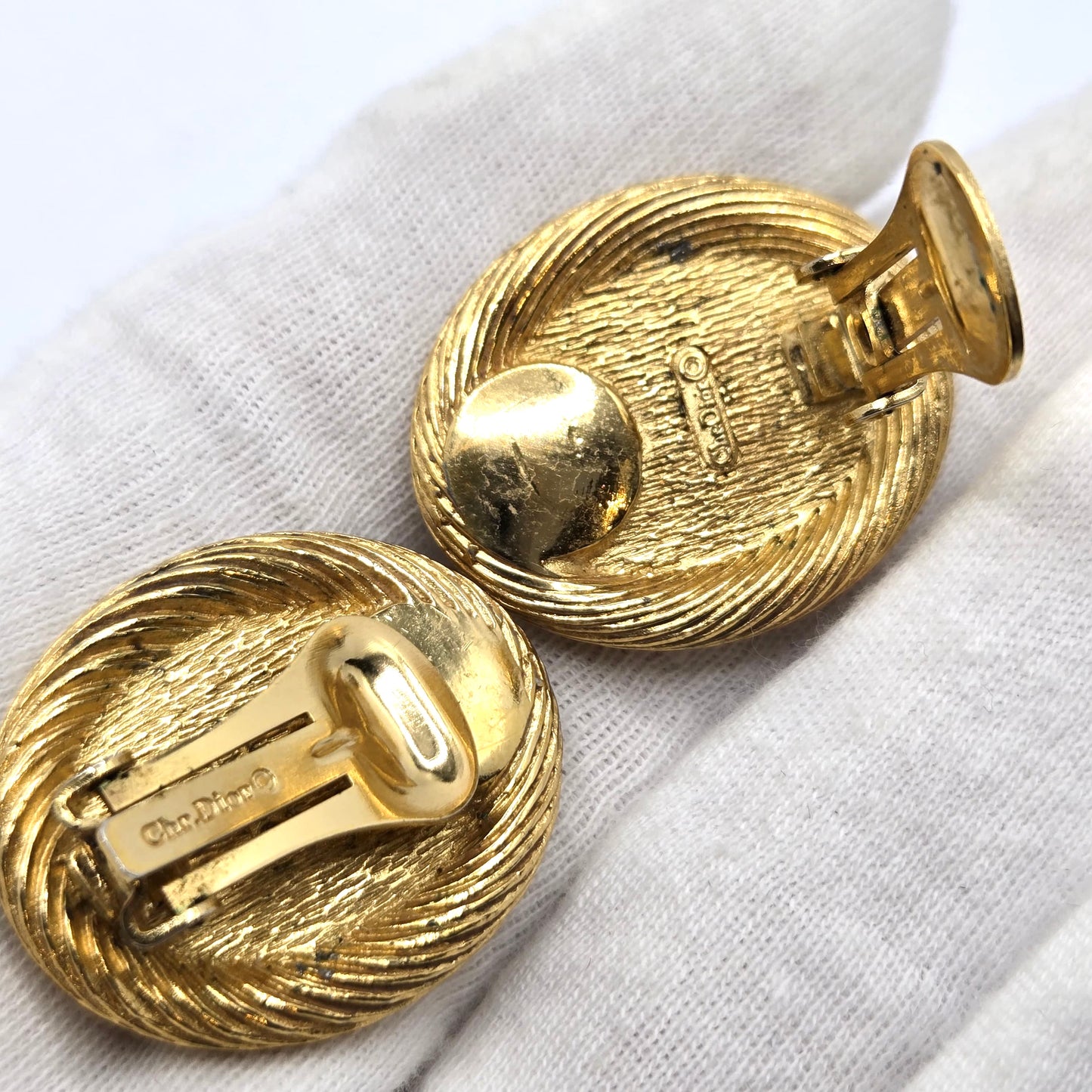 Vintage CHRISTIAN DIOR Oval Gold tone Faux pearl Clip on Earrings