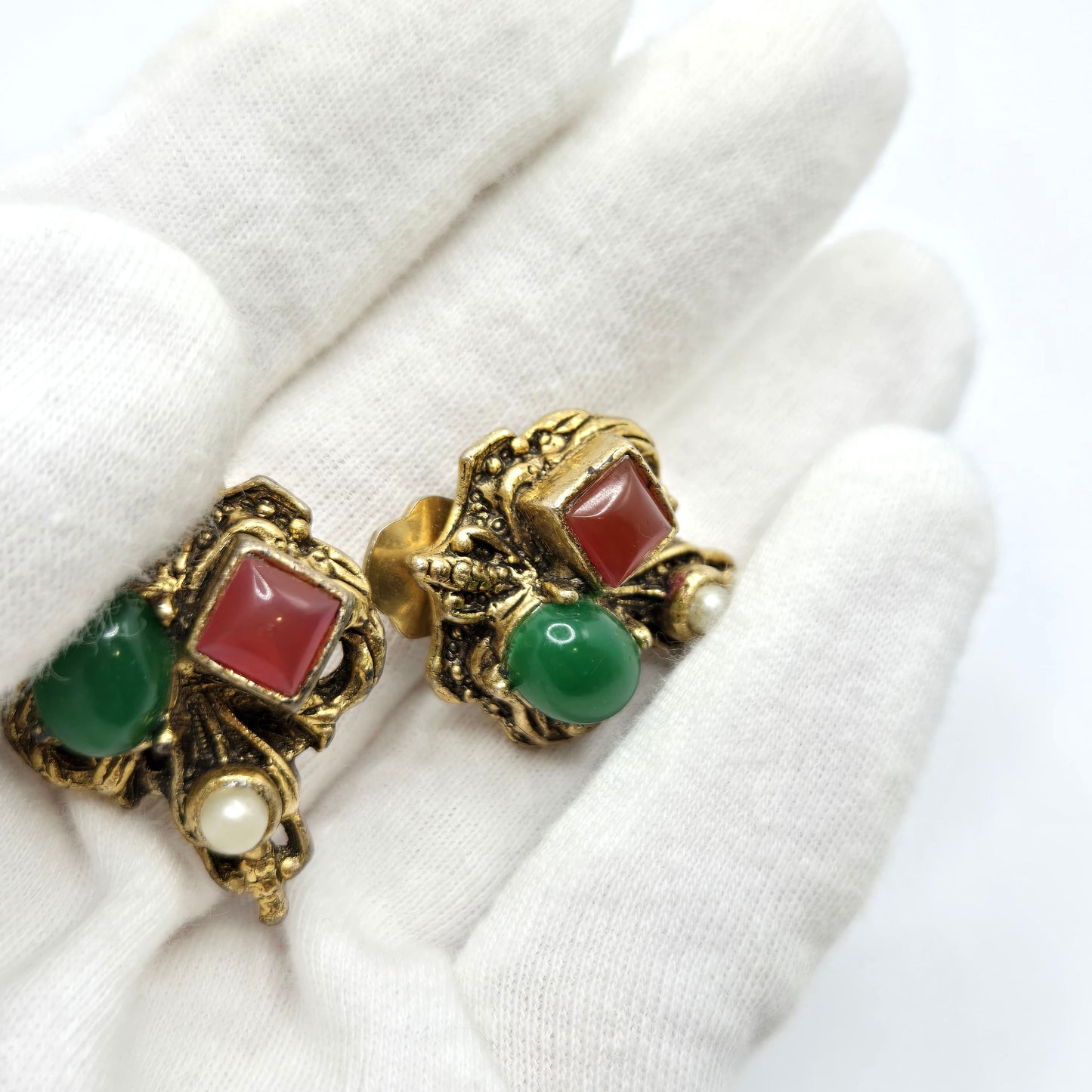 Vintage green red cabochon gold tone unique Designer Runway Clip on Earrings