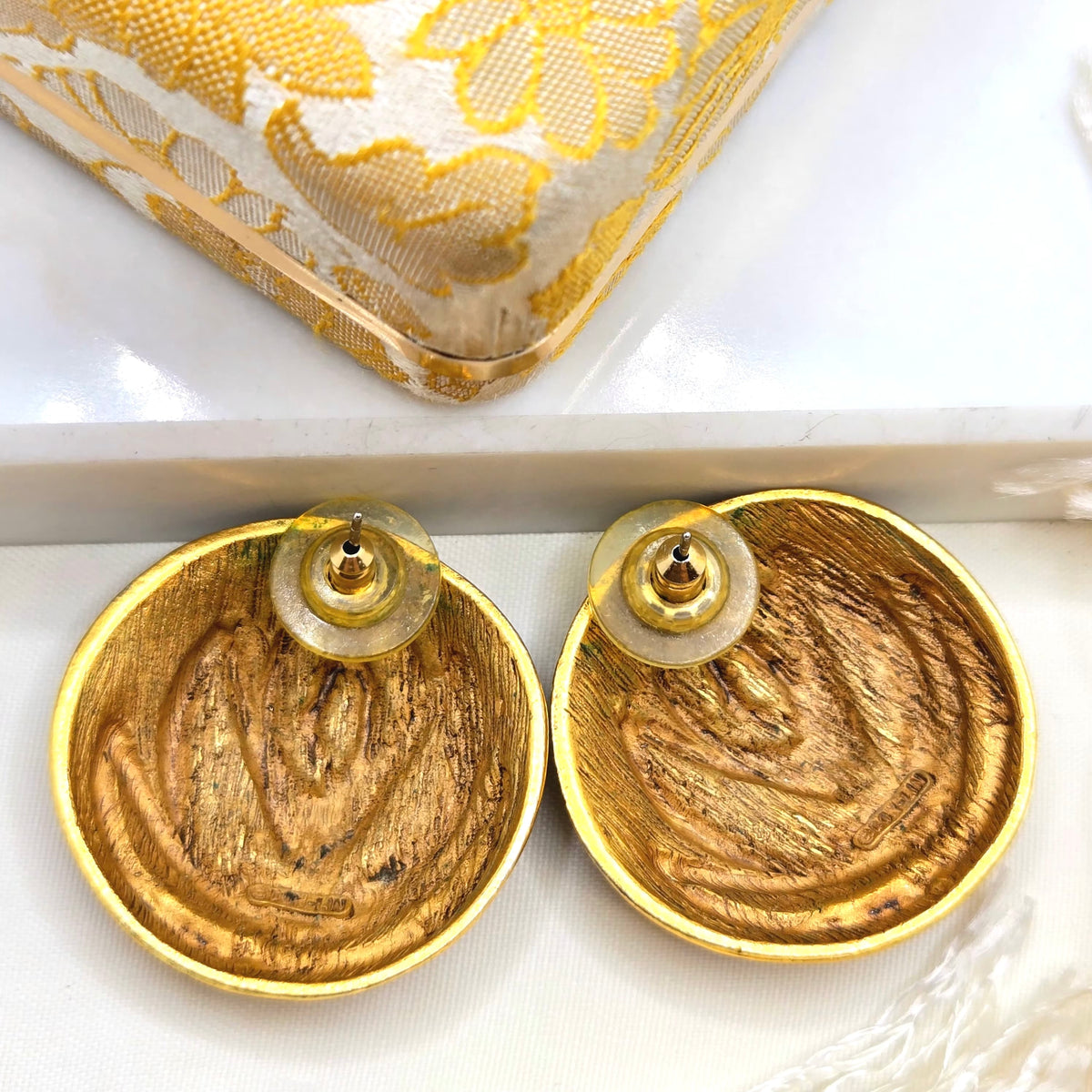 Vintage DON-LIN Round Red & Black Enamel Floral Gold Tone Earrings