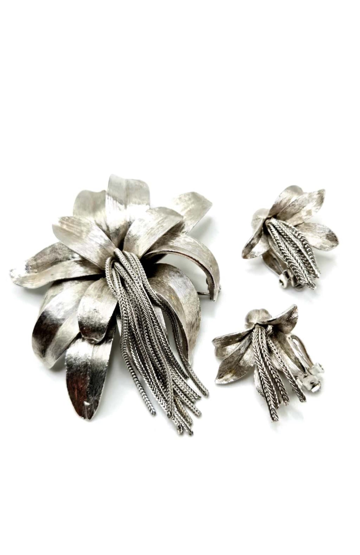 Vintage KRAMER signed flower tassel Brushed Silver tone Brooch Pin and Clip on Earrings set