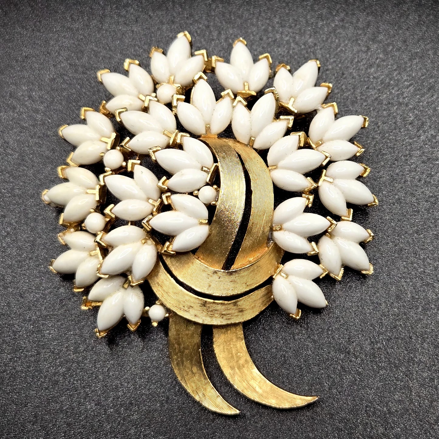 Vintage TRIFARI crown white milk glass flowers gold tone ribbon design Brooch pin