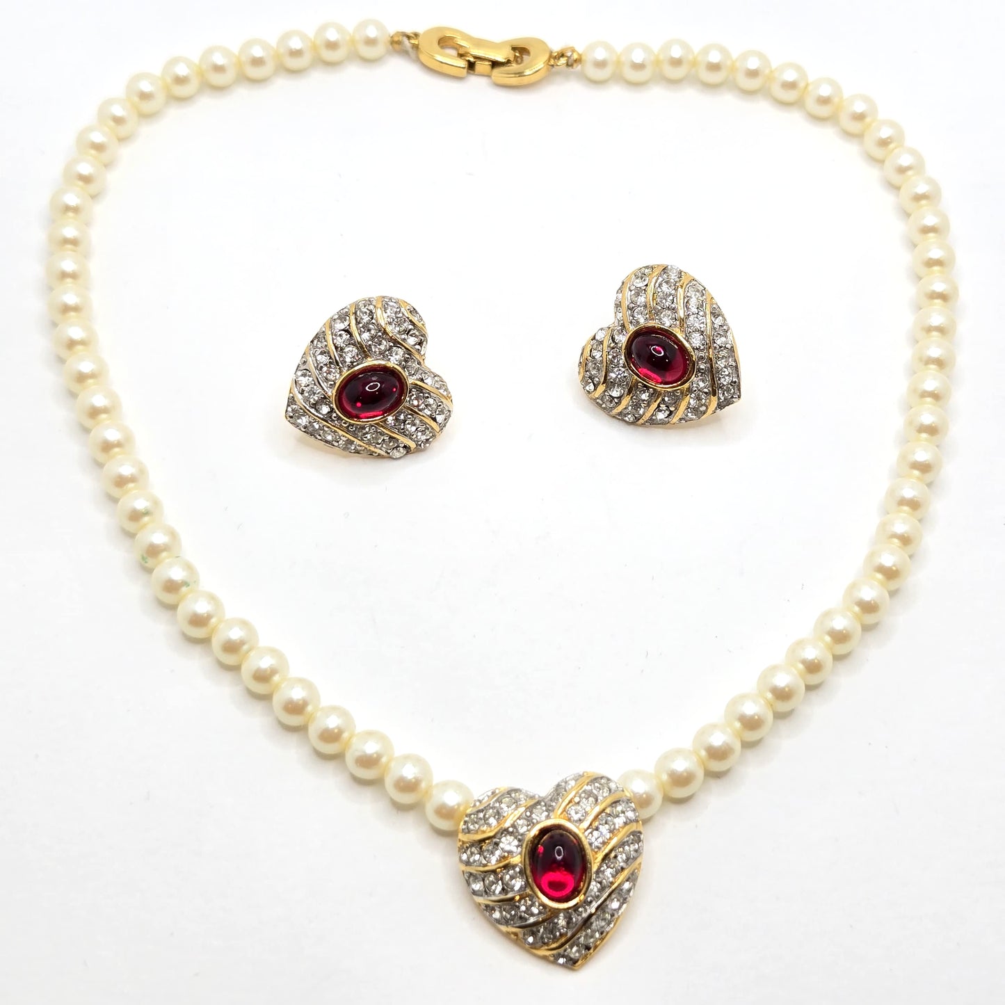 Vintage RICHELIEU Heart Gold Tone Rhinestones Red Jelly Belly Cabochon Faux Pearls Necklace and Earrings Set