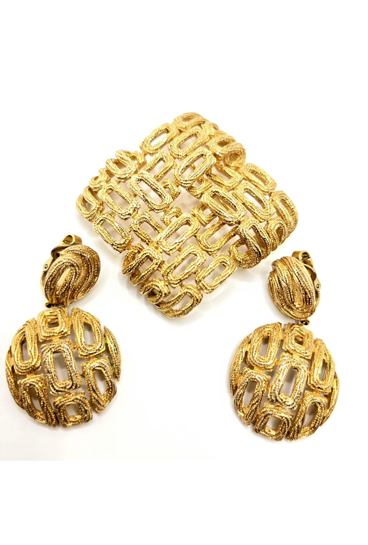Vintage TRIFARI crown signed woven, open work  gold tone brooch pin and dangle clip on earrings set
