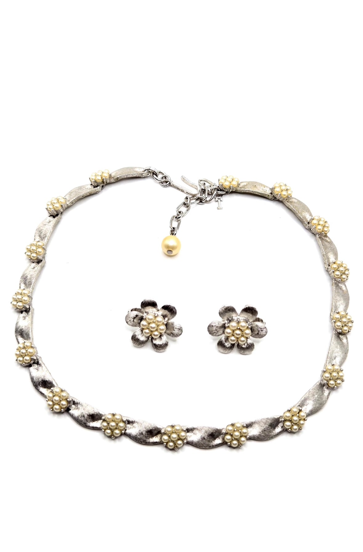 Vintage TRIFARI CROWN signed Ribbon Faux Pearls Brushed Silver tone Necklace and flower clip on earrings set
