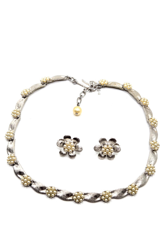 Vintage TRIFARI CROWN signed Ribbon Faux Pearls Brushed Silver tone Necklace and flower clip on earrings set