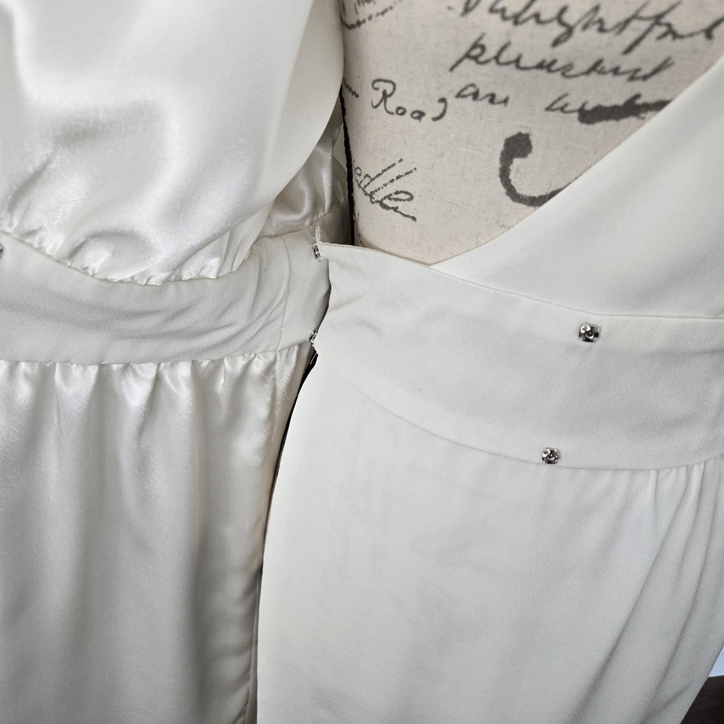 Vintage Bob Mackie off White Cocktail Party Dress Beaded Sequin Dress Long Sleeve Wedding Party Dress Small Cher Dress size 0-2