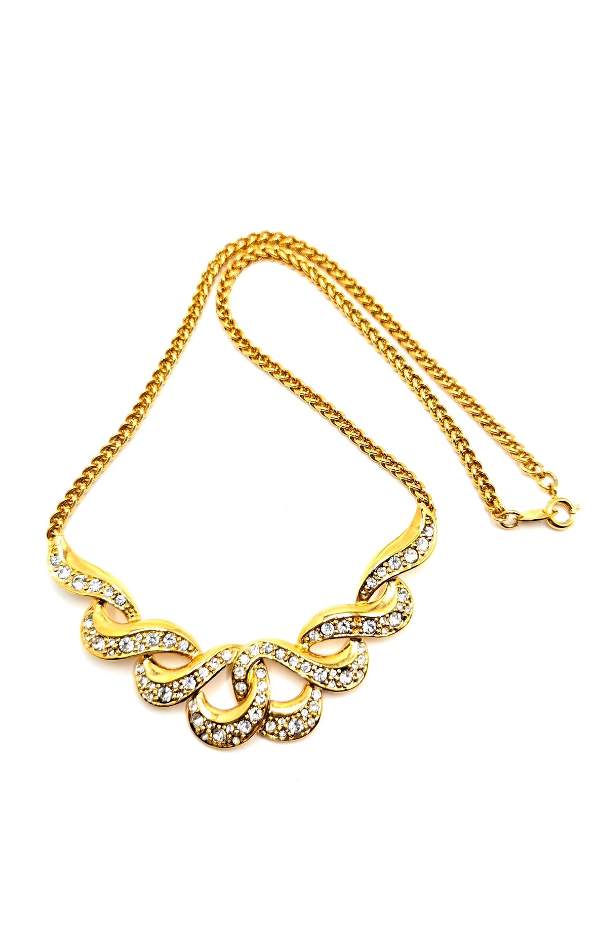 Vintage TRIFARI TM Rhinestones Gold Tone Necklace