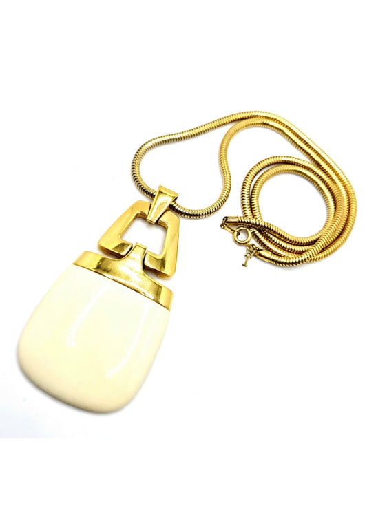 Vintage Crown Trifari Modernist Cream Lucite Gold Tone Snake Chain Pendant Necklace