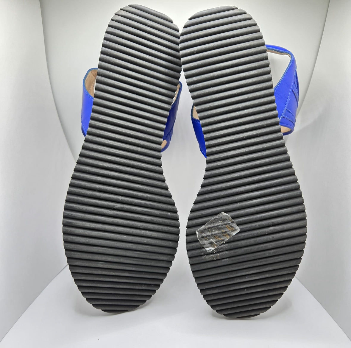 EMPORIO ARMANI Royal Blue leather sandals size 39