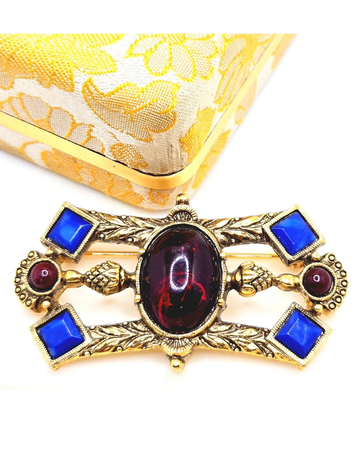 Vintage 1928 Red Blue Cabochon Gold Tone Bar Brooch Pin