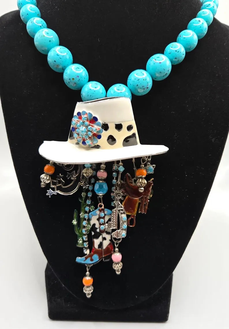 Vintage LUNCH at the RITZ LATR2GO Western Cowgirl hat dangle charms silver tone Brooch Pin/Pendant
