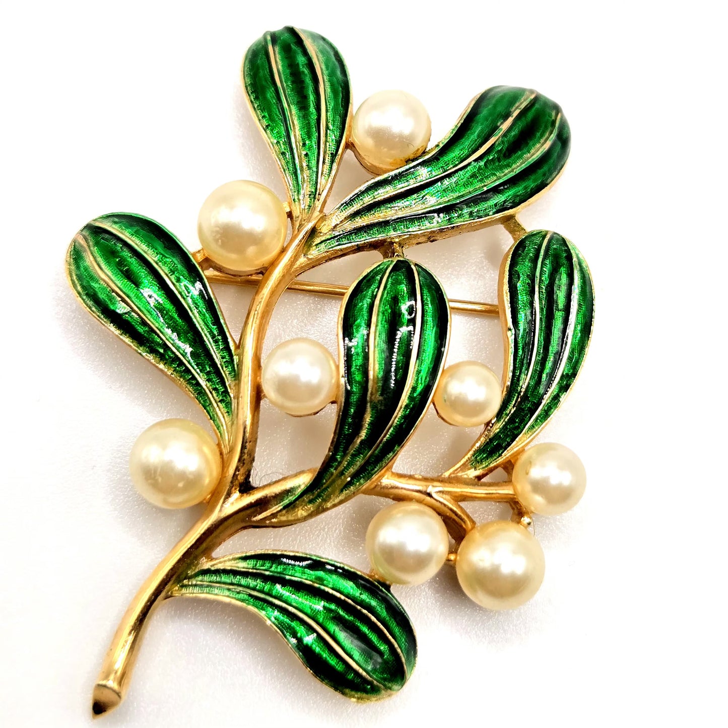 Vintage TRIFARI crown Mistletoe Green Enamel Faux Pearl gold tone brooch pin